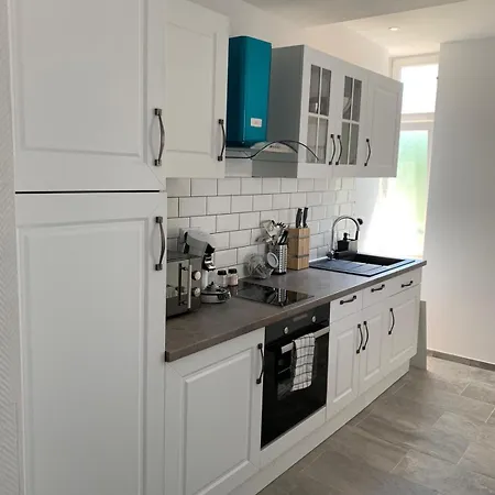 Kurvilla & Appartement